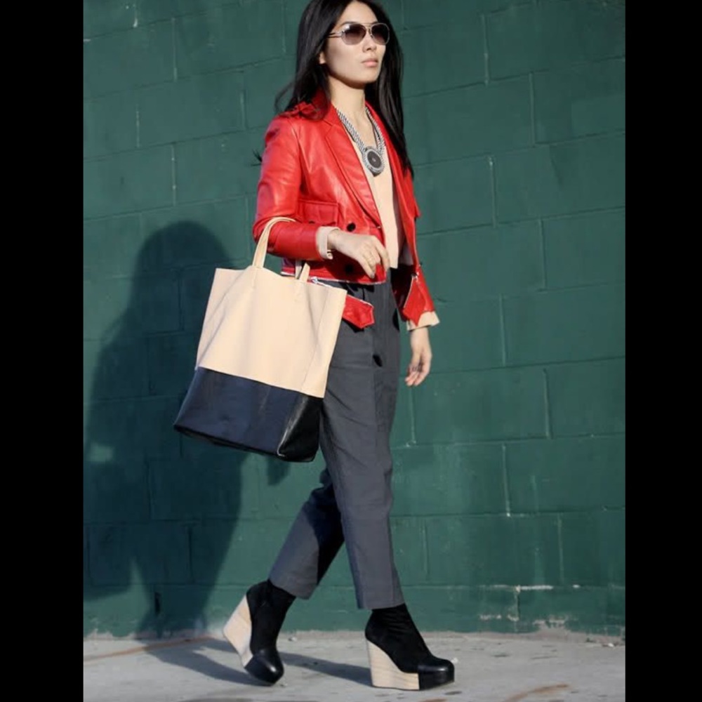 Celine lambskin vertical cabas tote bag white/sun - Picture 8 of 16